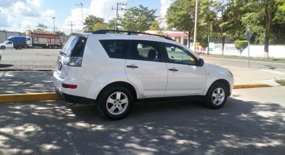 Mitsubishi Outlander 2008 Palenque