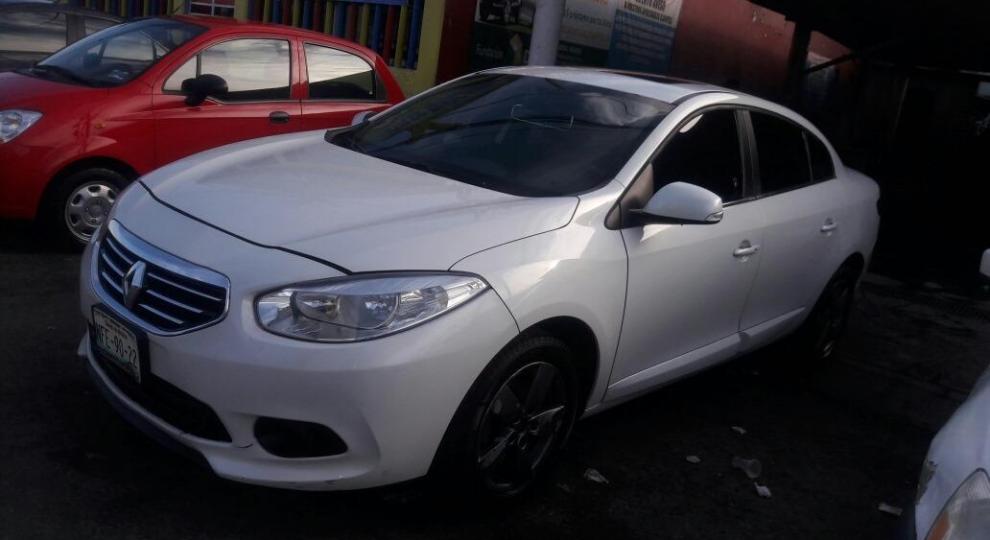 Renault Fluence 2011 Yaxe