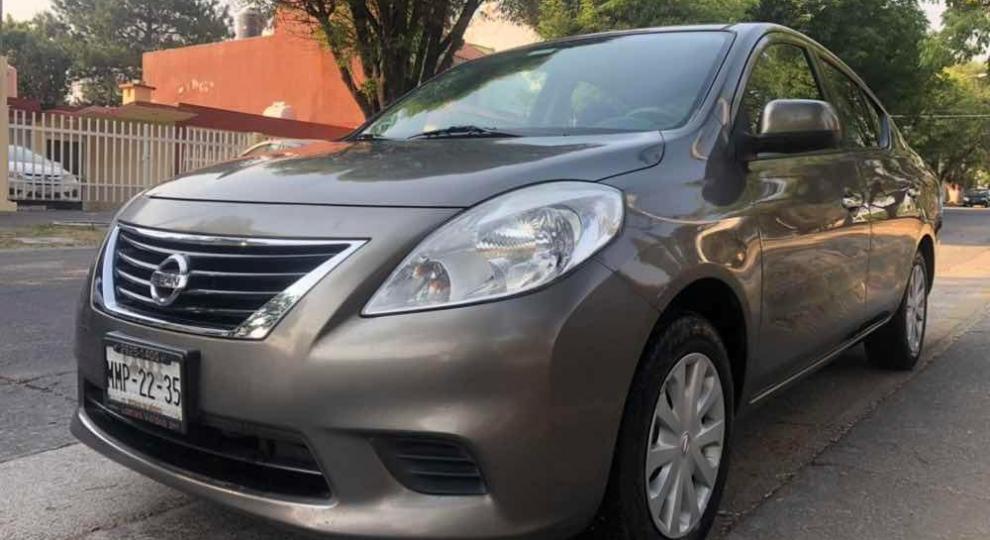 Nissan Versa 2013 Yaxe