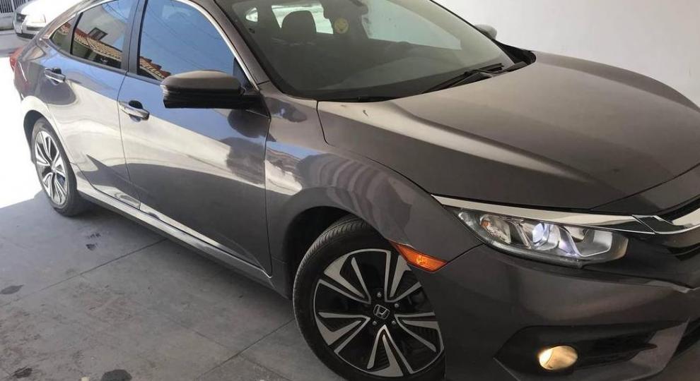 Honda Civic 2016 Mina