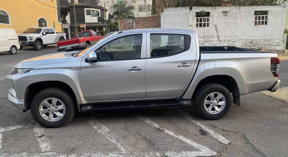 Mitsubishi L-200 2023 Tlaquepaque