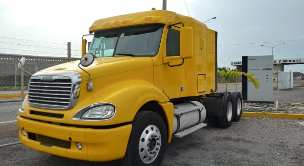 Freightliner CL 120 2014 Morelia