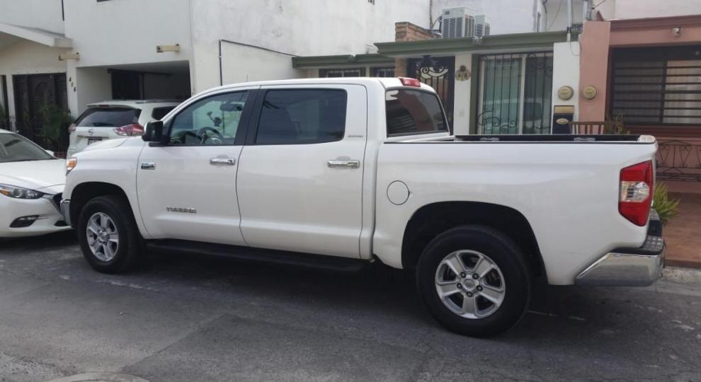 Toyota Tundra 2017 Ures