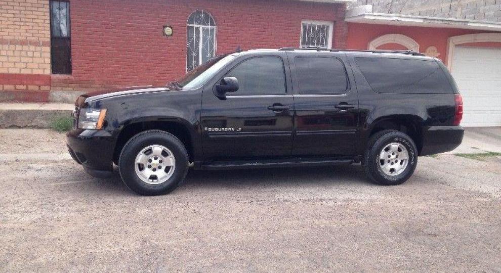 Chevrolet Suburban 2009 Tila