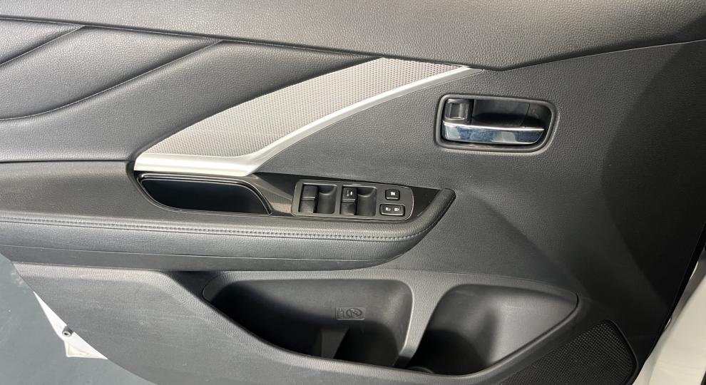 Mitsubishi Xpander 2023 León