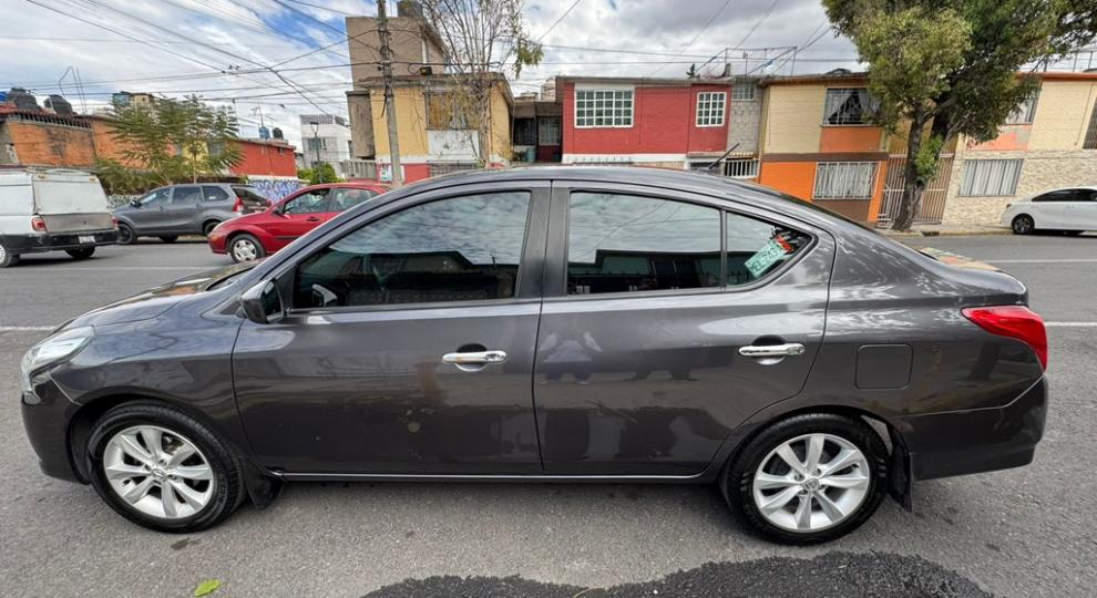 Nissan Versa Advance 2017 Tlalnepantla