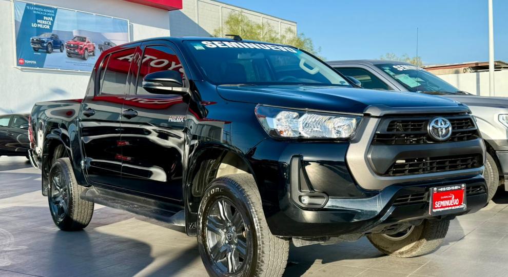 Toyota Hilux 2023 La Paz