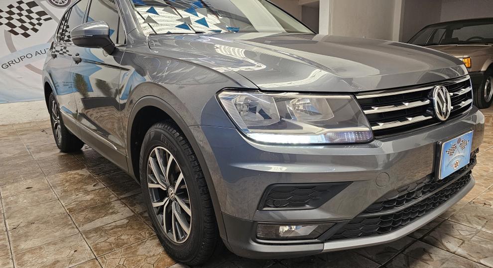 Volkswagen Tiguan Comfortline 5 asientos 2018 Coyoacán