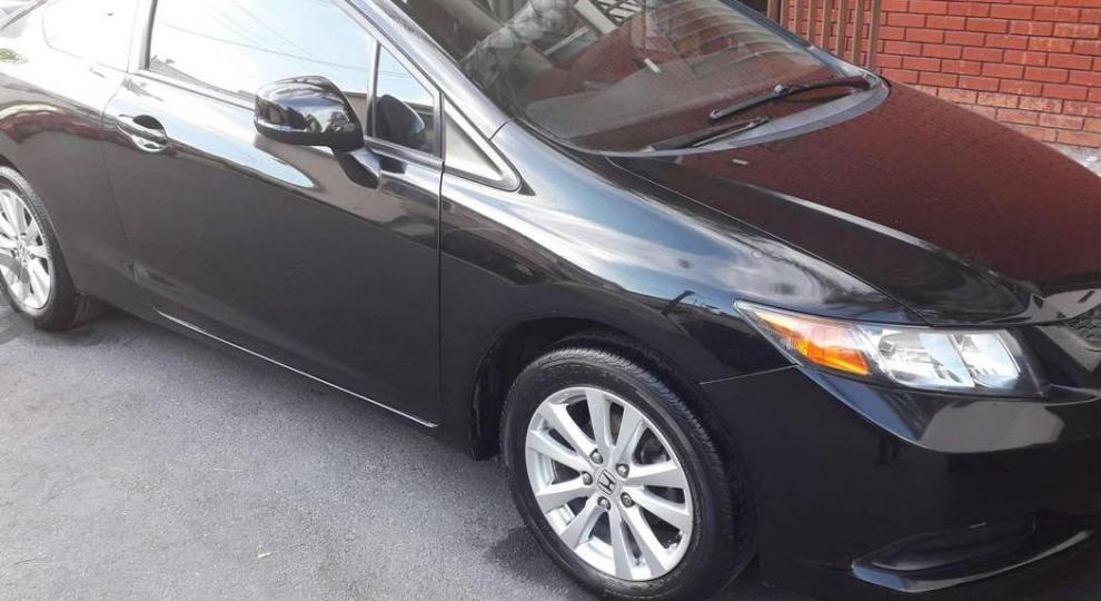 Honda Civic 2012 Mina