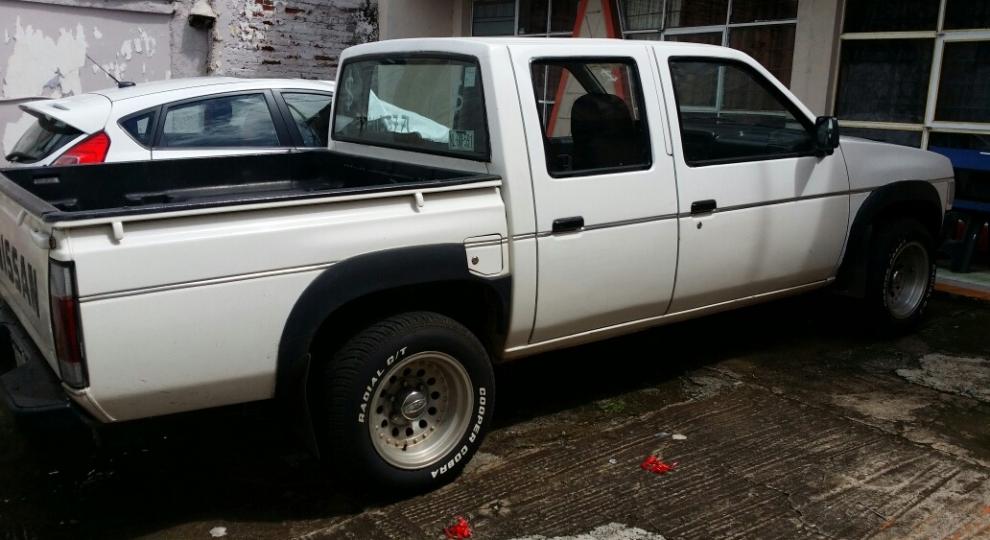 Nissan Pick Up 2004 Tocumbo
