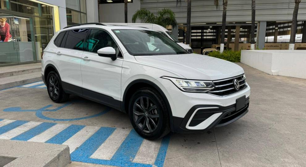 Volkswagen Tiguan Comfortline 2023 Guadalajara