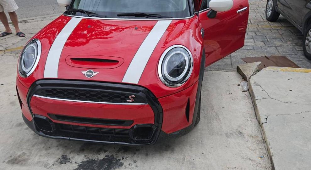 Mini Cooper Classic 2024 Cancun