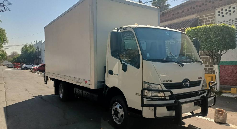 Hino 816 Long 2016 Guadalajara