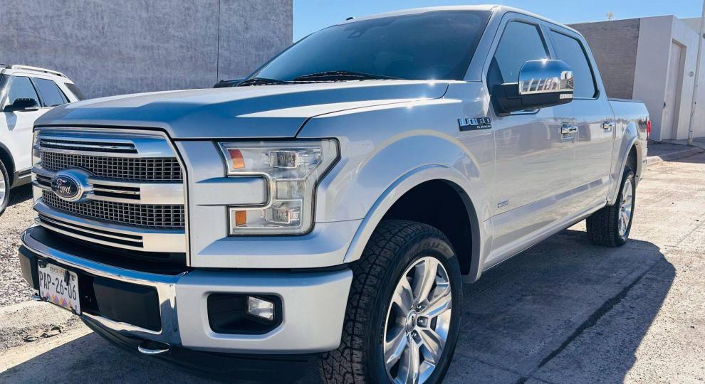 Ford Lobo Platinium 2016 Arandas