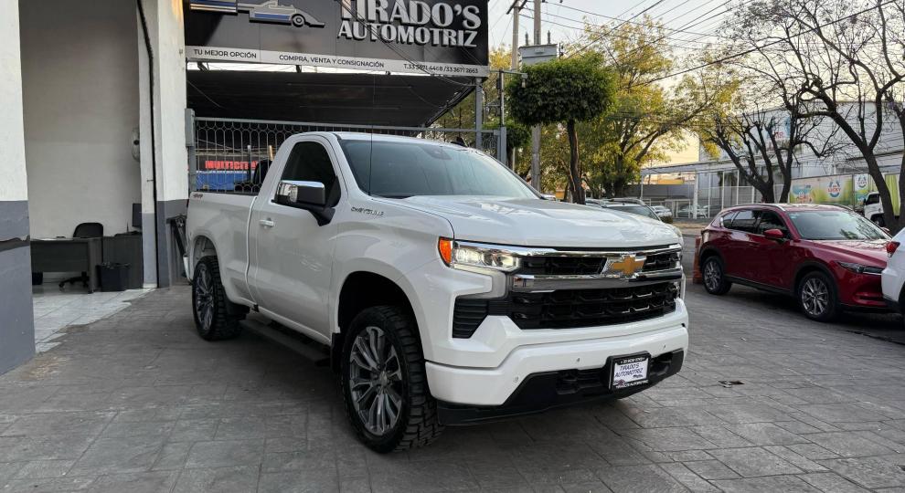 Chevrolet Cheyenne 2024 Tlaquepaque