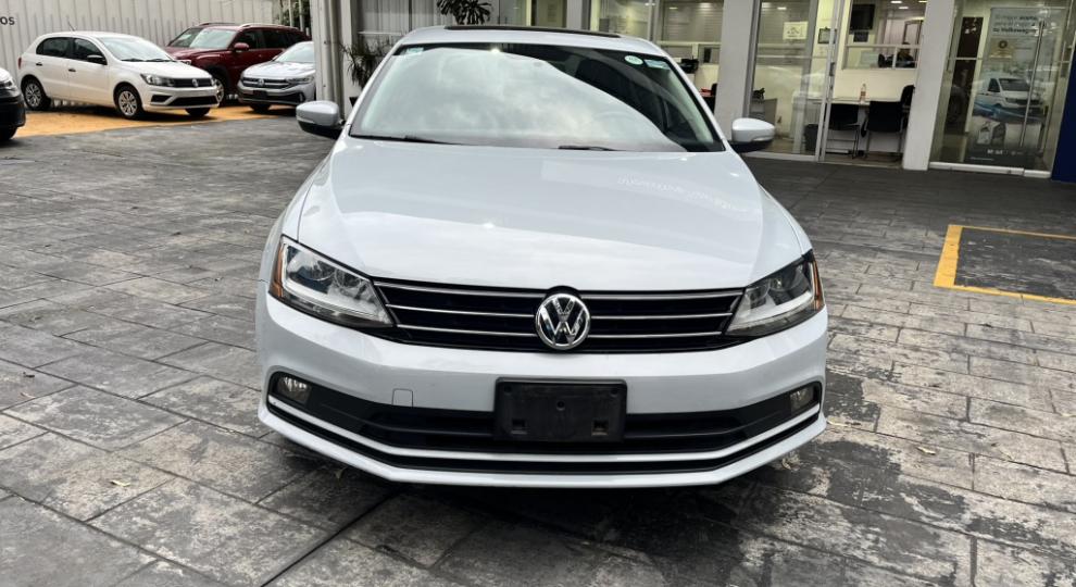 Volkswagen JETTA MK VI COMFORTLINE 2017 Tlalpan