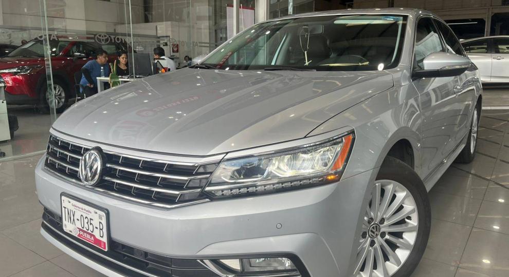 Volkswagen PASSAT SPORTLINE 2017 Puebla
