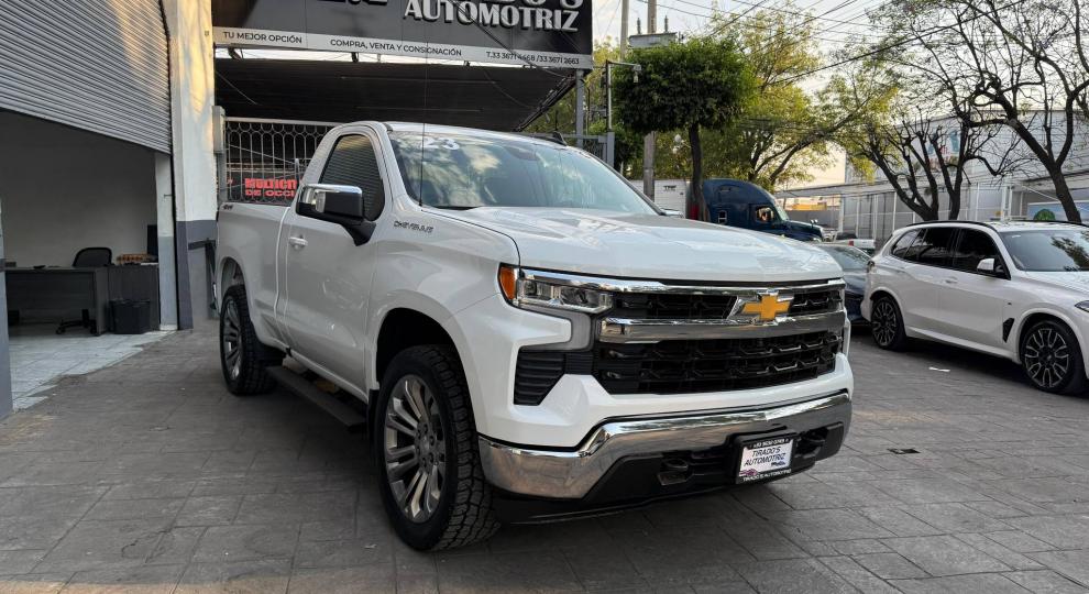 Chevrolet Cheyenne 2023 Tlaquepaque