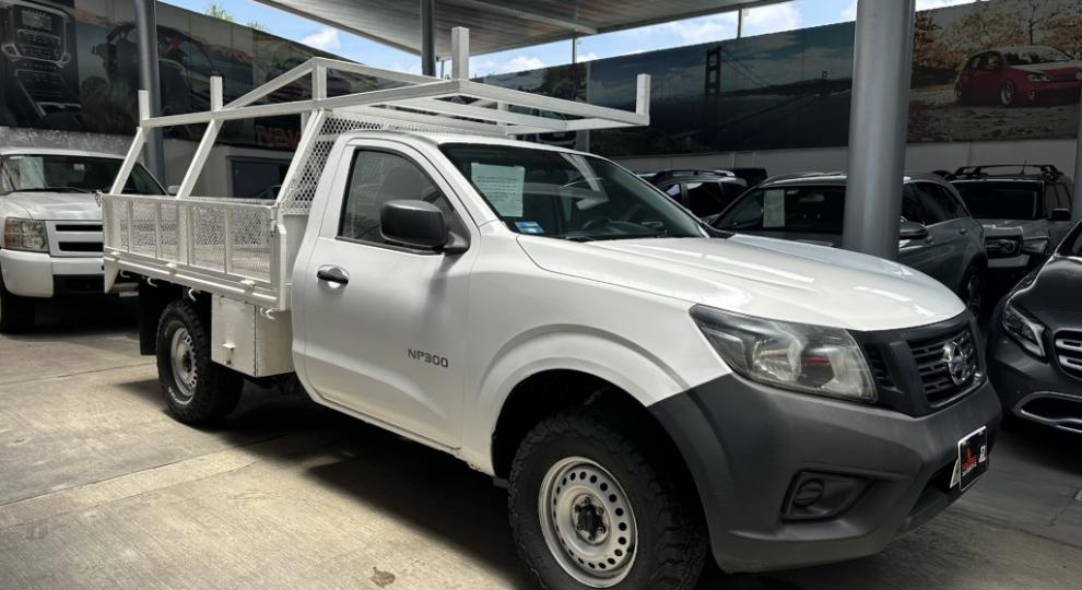 Nissan NP 300 PLATAFORMA 2017 Zapopan