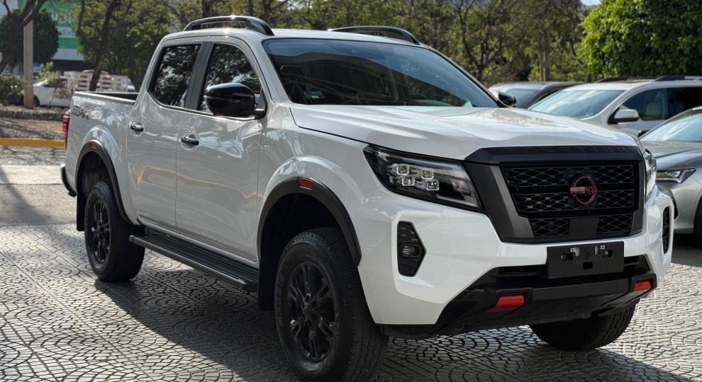Nissan NP 300 2024 León