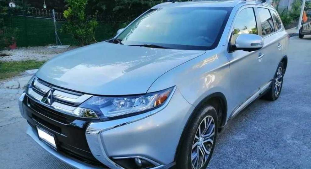 Mitsubishi Outlander 2018 Estacion Yago