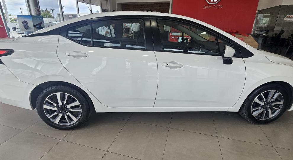 Nissan Versa 2023 La Paz