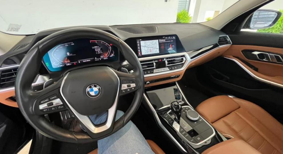 BMW 330iA Sport Line 2020 Merida