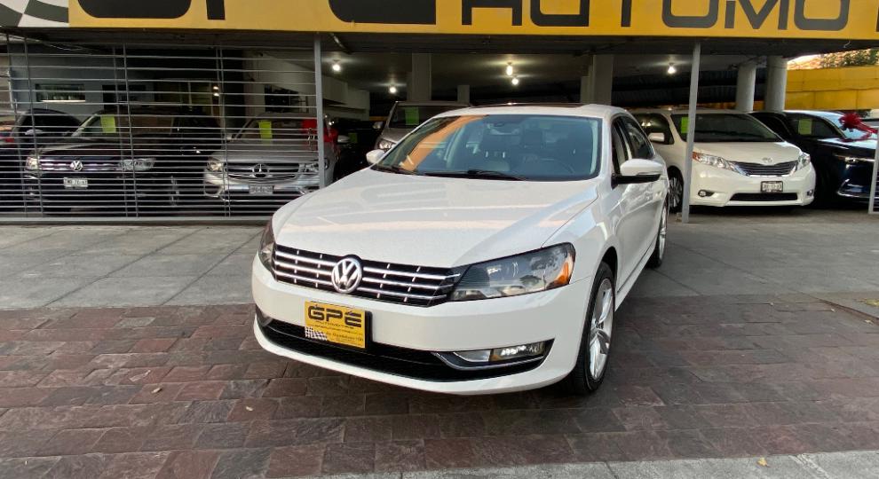 Volkswagen Passat V6-DSG 2015 Guadalajara