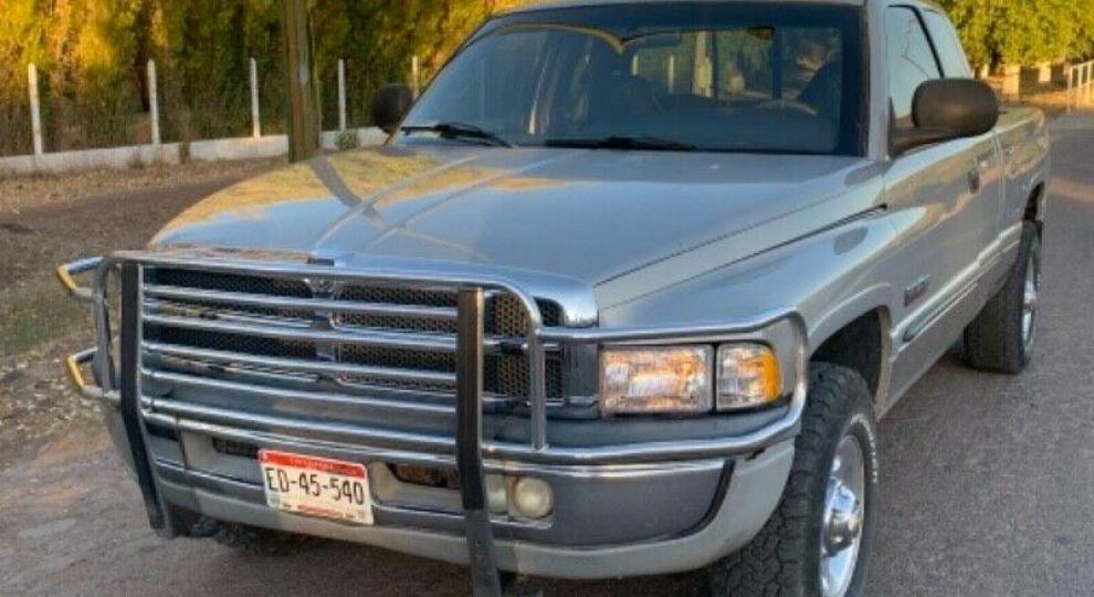 Dodge RAM 2000 Chihuahua