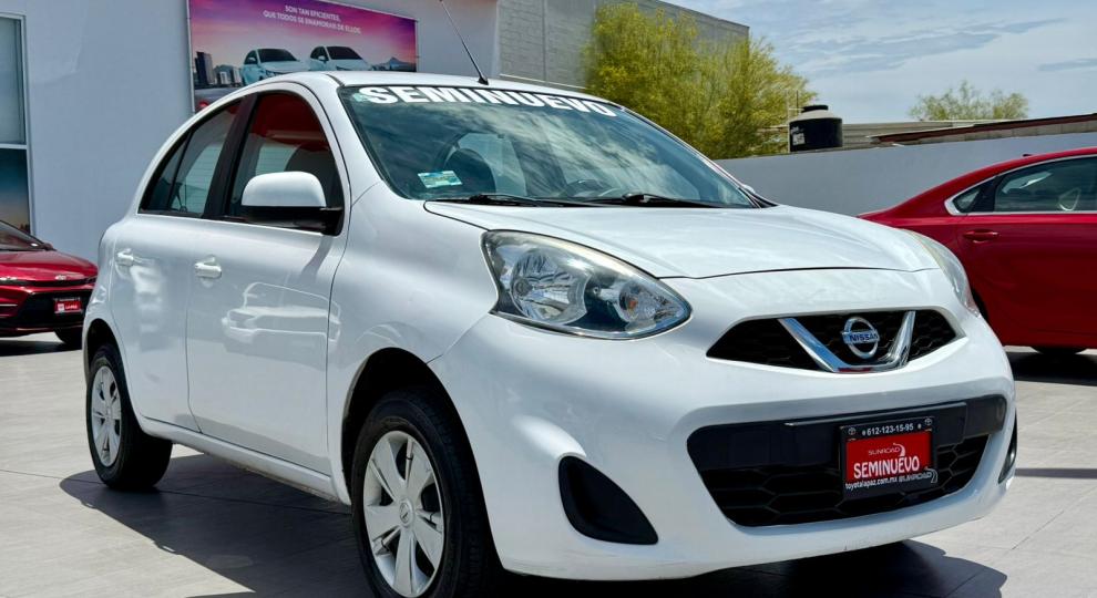 Nissan March 2017 La Paz