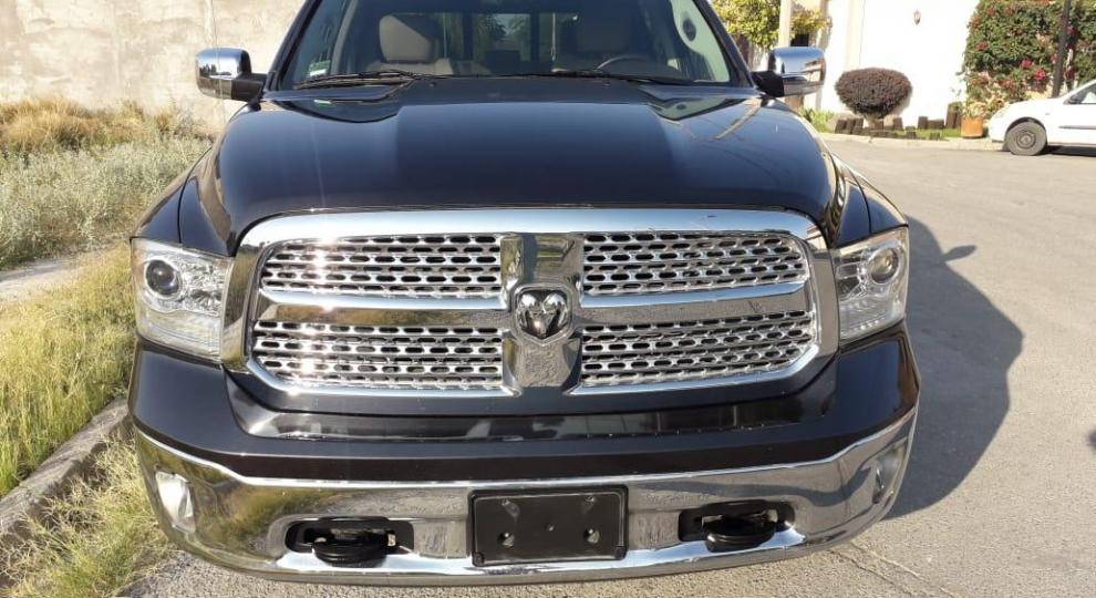 RAM Laramie 2015 Otra ubicación
