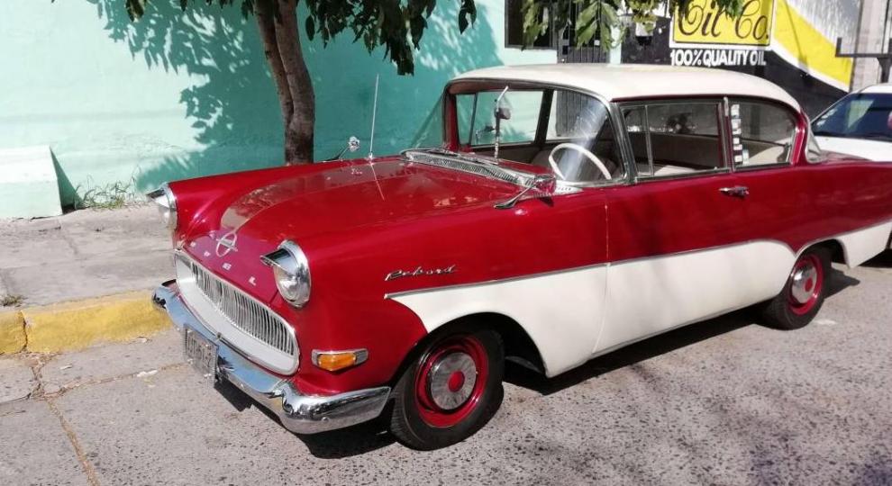 GEO Metro 1960 Manalisco