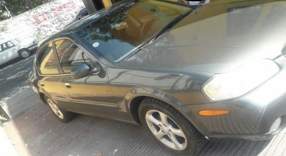 Nissan Maxima 2000 Otros