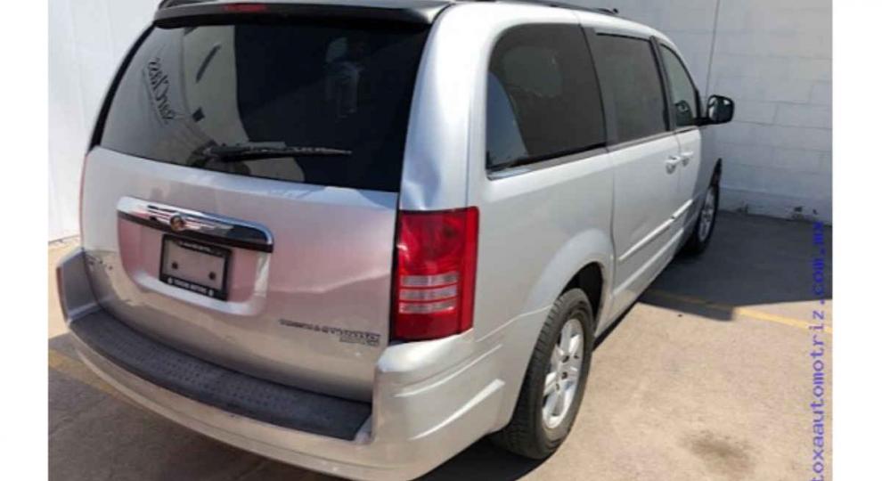 Chrysler Town Country 2010 Juárez