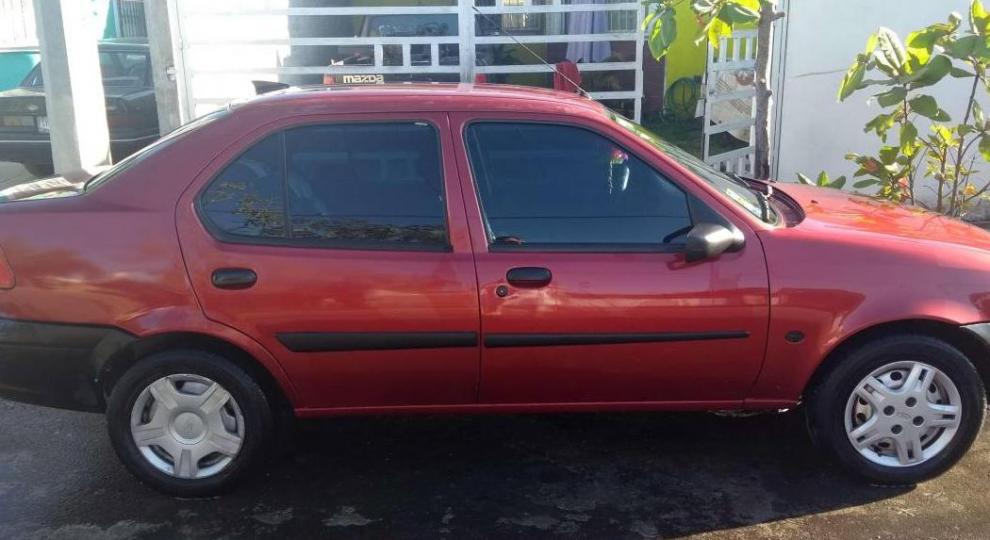 Ford Ikon 2004 Manzanillo