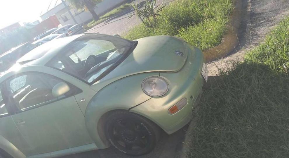 Volkswagen Beetle 2000 Mina