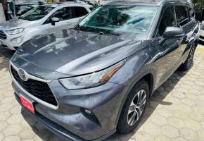 Toyota Highlander 2020