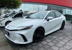 Toyota Camry 2025