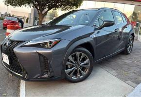 Lexus UX 2023