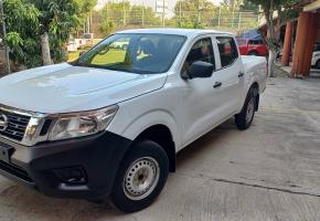 Nissan NP300 Doble Cabina 2020