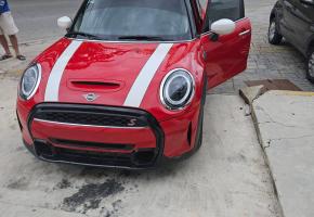 Mini Cooper Classic 2024