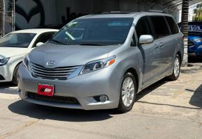 Toyota Sienna 2015