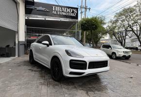 Porsche Cayenne 2022