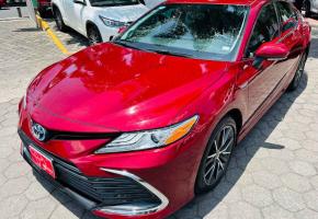 Toyota Camry 2021