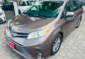 Toyota Sienna 2018