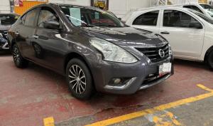 Nissan Versa Advance 2015