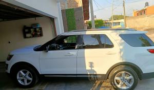 Ford EXPLORER XLT 2017