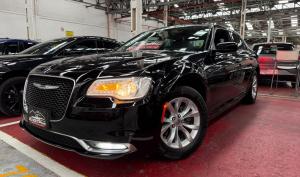Chrysler 300 2016