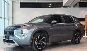 Mitsubishi Outlander 2023
