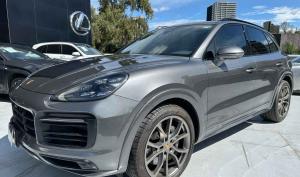 Porsche Cayenne 2021